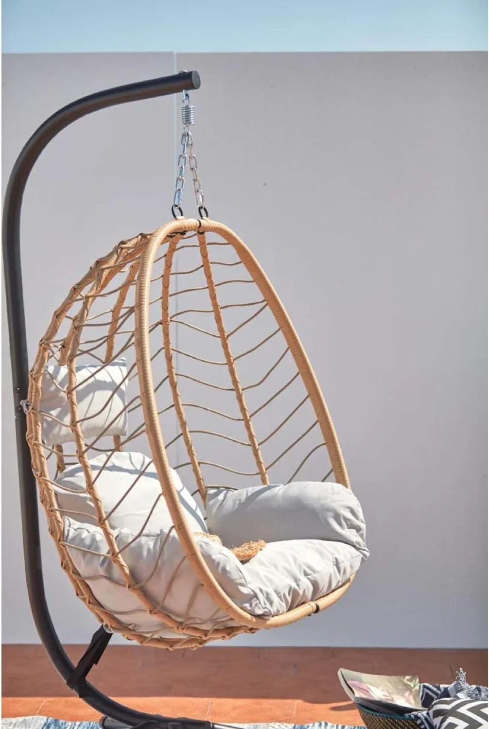 Concept-Usine Lima Silla Colgante con Soporte, Resina Efecto Ratán Beige y Cojín, hasta 160 kg